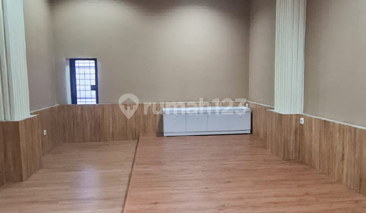 Ruko 4 Lantai Cocok Usaha Spa,Salon,Bridal di Kelapa Gading R2319