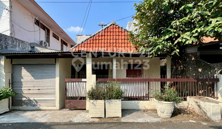 Rumah Lokasi Strategis Cocok Dibangun Kost Di Kayu Putih S8915