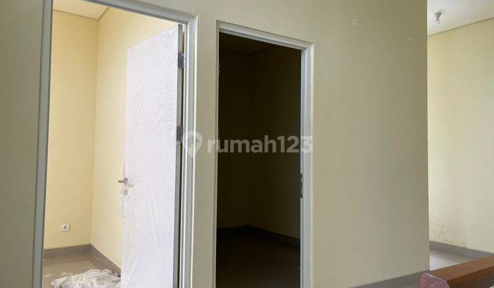 Disewakan Ruko Lokasi Strategis di Harapan Indah Bekasi 8