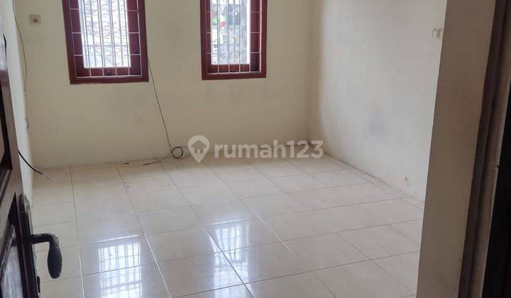 Disewakan Rumah di Harapan Indah 1 Bekasi. 2