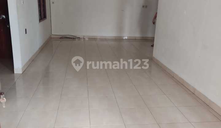 Disewakan Rumah di Harapan Indah 1 Bekasi. 1