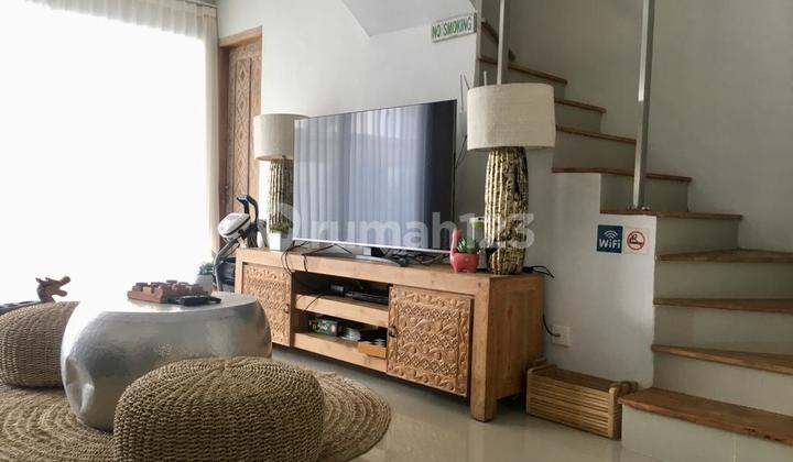 ready-to-occupy house with 6 bedrooms, one-gate system, located in Jimbaran 2