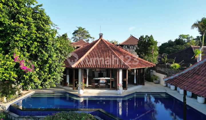 Villa Mewah Siap Huni SHM Pemandangan Laut dan Gunung Lokasi Ungasan Bali