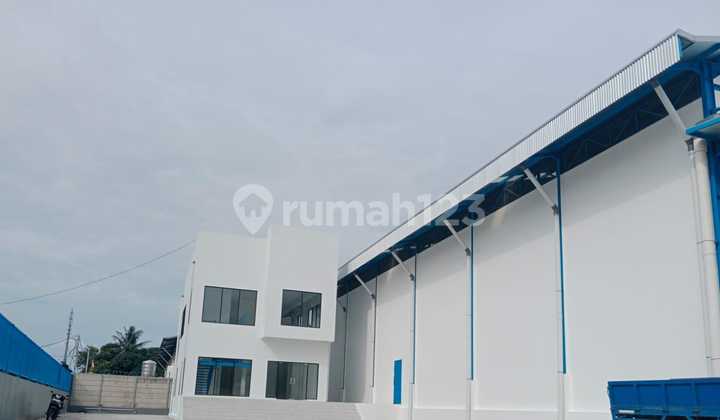 For Rent, Nice Warehouse, New Building, Ready to Use in Kapuk Raya.