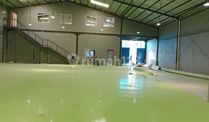 Di Jual Gudang Rapih Dan Bagus Terdapat Office Di Kav Dpr