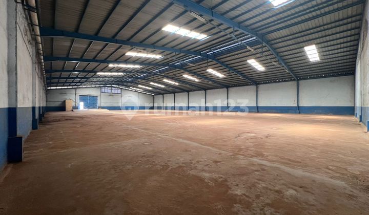 Quickly for Rent: Ready-to-Use Building Warehouse in Pantai Indah Dadap Quickly for Rent: Ready-to-Use Building Warehouse in Pantai Indah Dadap