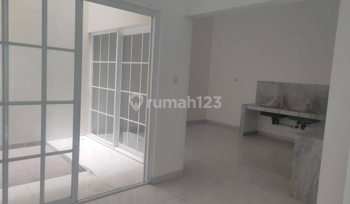 Di jual rumah Taman palem lestari, bangunan baru, cengkareng 2