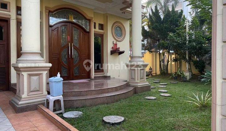 Di jual cepat rumah mewah di Taman palem lestari, siap huni 1