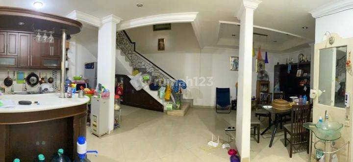 Dijual rumah 3 Lantai di Taman palem lestari, siap huni 2