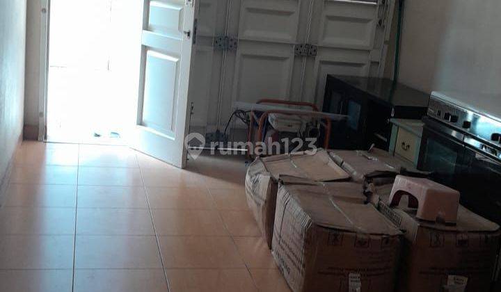 Disewakan rumah siap huni lantai 2 di Daan mogot baru 2