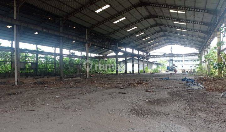 Dijual cepat tanah 2HA dan gudang tua lokasi sangat strategis 1