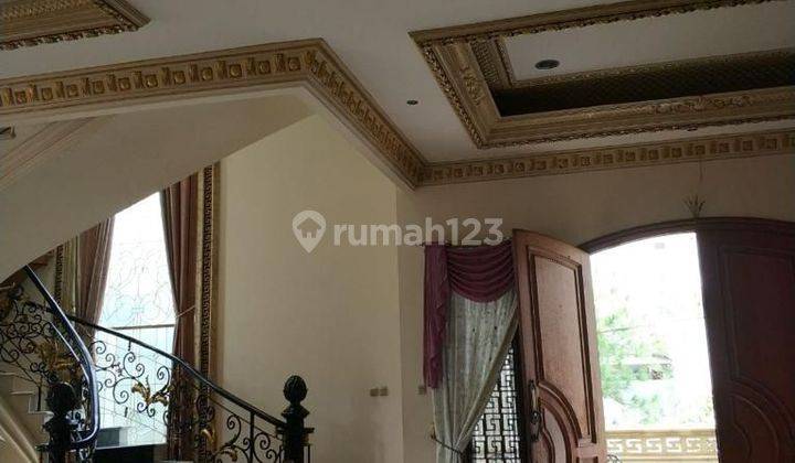 Di jual rumah hook 2.5 Lantai di Taman palem lestari, cengkareng 1