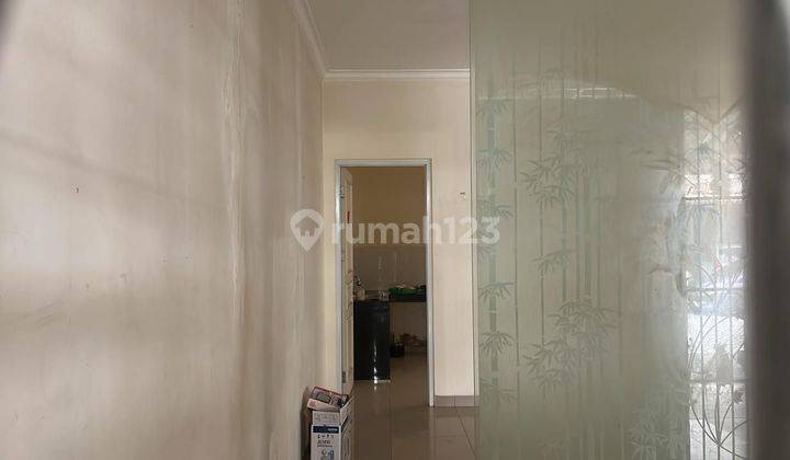 Di jual cepat rumah bagus dan siap huni 2 lantai di Greenlake 2