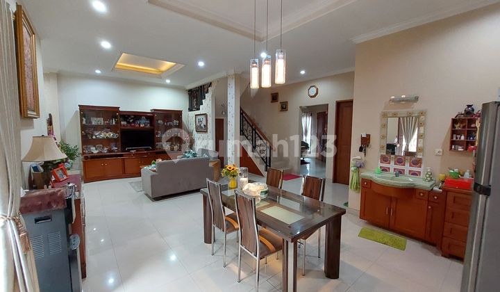 Dijual Rumah Bagus Dan Siap Huni Semi Furnish Di Duta Garden 2