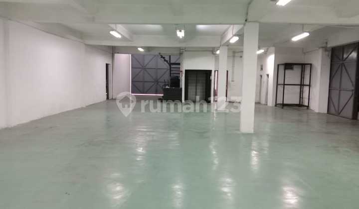 Disewakan Gudang 3lantai Terdapat Lift Di Prima Centre