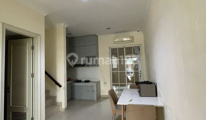 Dijual Rumah 2 Lantai Semi Furnish Siap Huni Di Green Lake City