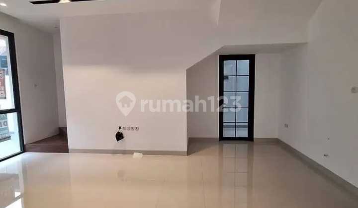 Dijual Rumah Barun2 Lantai Siap Huni Di Metland Puri, Tangerang