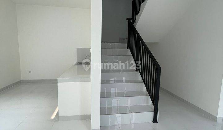 Di Jual Rumah Brand New 2 Lantai Siap Huni Di Kav.Dki Meruya 2