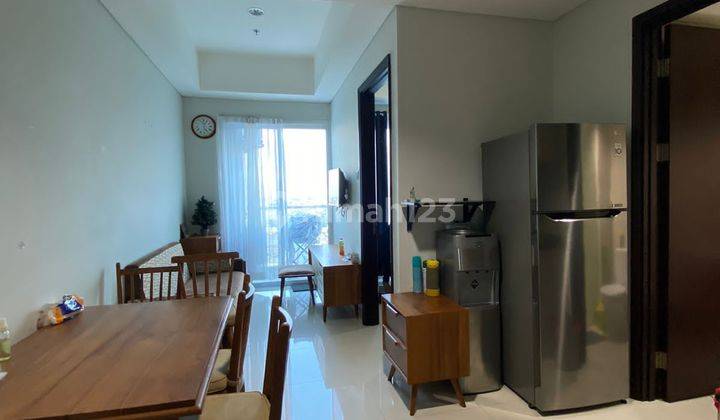 Hunian Furnish Minimalis Lt Tinggi 1 Br FF Puri Mansion Apt 2