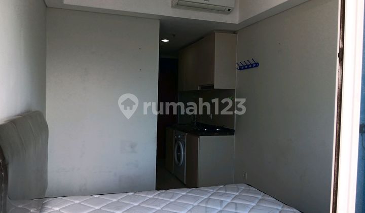 Mid-Rise Studio Unit Sf 1