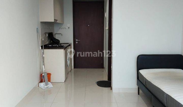 Hunian Lt Sedang Studio SF Apartemen Puri Mansion JakBar 1