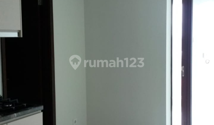 Hunianlt Tinggi 1 Brsf Ditengah Barat Jakarta