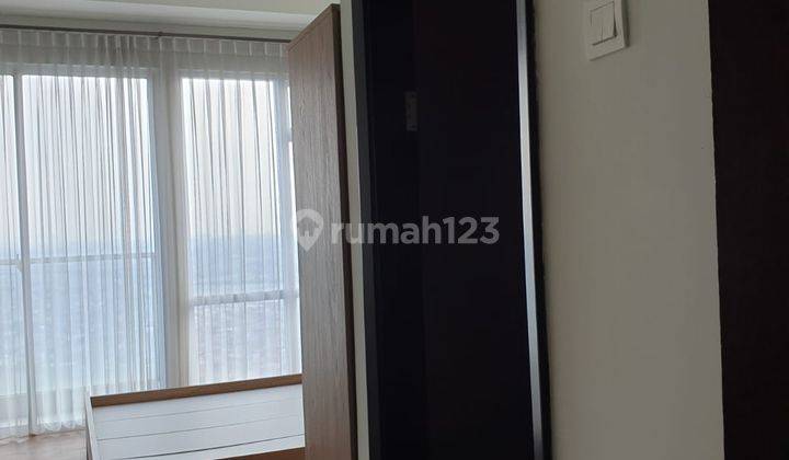 Hunian Lt Tinggi Studio Semi Furnish Puri Mansion Apt Jakbar 2