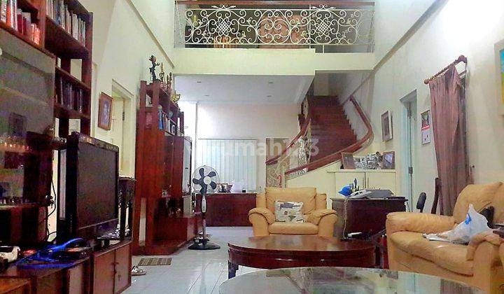 Dijual Rumah Asri Jl Cikini Jakarta. Harga Menarik.  3