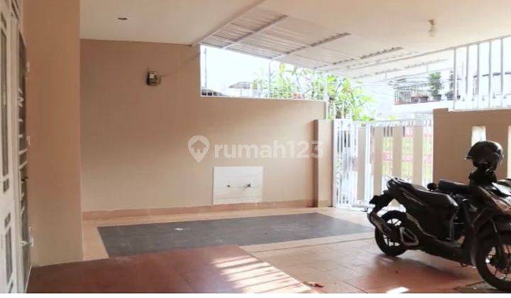 Disewakan Rumah bagus Siap Huni Tj Duren Utara Jakarta Barat 2