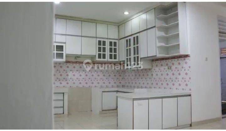 Disewakan Rumah bagus Siap Huni Tj Duren Utara Jakarta Barat 8