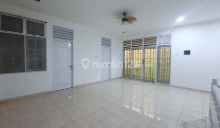 Disewakan Rumah bagus Siap Huni Tj Duren Utara Jakarta Barat 9