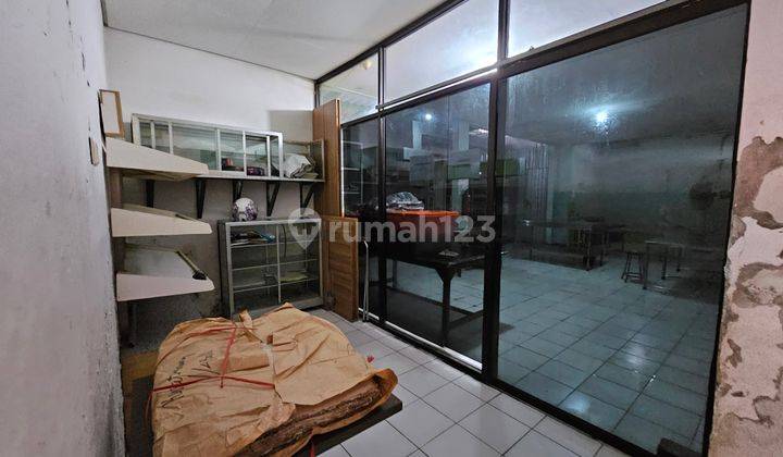 Disewakan Rumah Ex Toko Roti Tanahmas Lokasi Strategis Dekat Kota 2