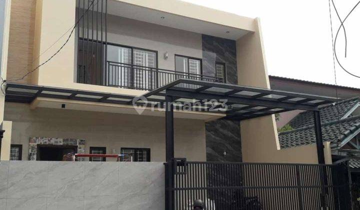 Rumah 2 Lantai SHM Sudah Renovasi Selatan 1