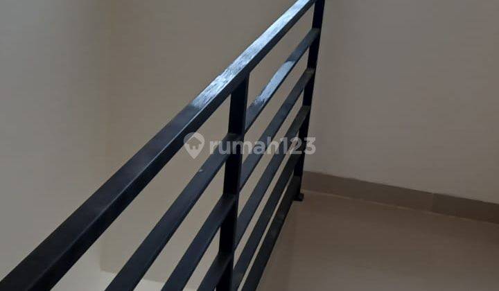 Rumah 2 Lantai Exclusive Fasilitas Smart Home 12
