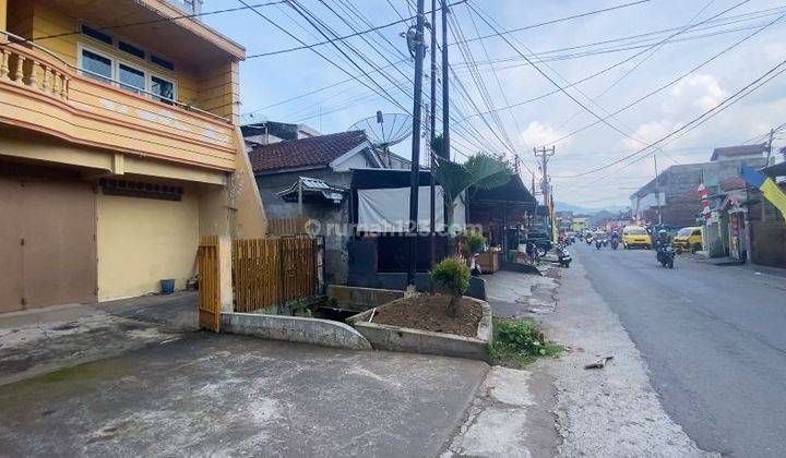 Rumah 2 Lantai di Jalan Serma Muchtar Dekat Pasar Sumedang Kota 1