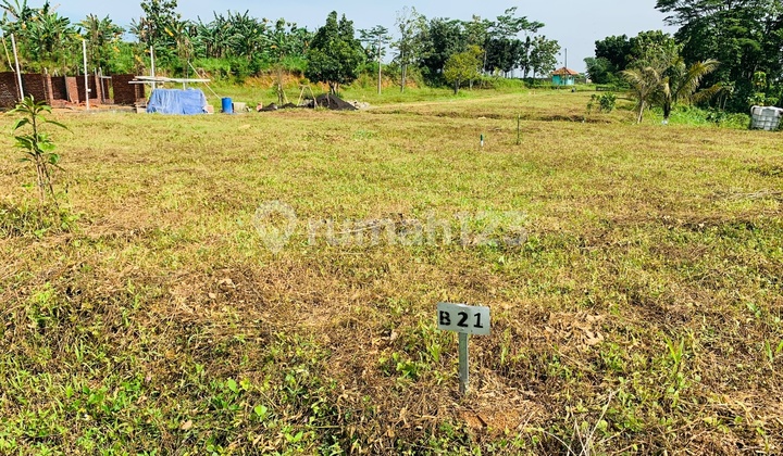 Tanah kavling setrategis Deket area perumahan  4
