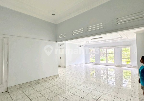 For Sale Dutch Heritage Building House on Main Road Cilamaya Ref.05159 2