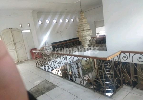 Dijual Rumah 2 Lantai Cocok untuk Keluarga Besar + Kos/Kontrakan 6 Pintu di Main Road Cebek Soreang Ref.05217 Dijual Rumah 2 Lantai Cocok untuk Keluarga Besar + Kos/Kontrakan 6 Pintu di Main Road Cebek Soreang Ref.05217