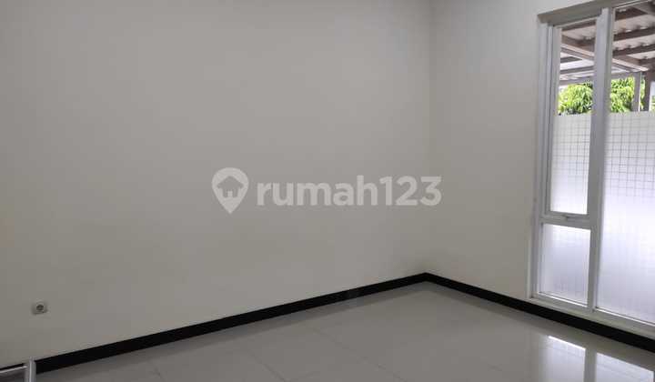 kan Tki 5 Pinewood Siap Huni Minimalis
