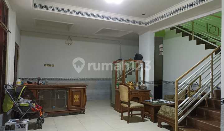 Rumah di Sayap pasundan lengkong 3 Lantai SHM Bagus 5