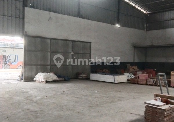 Dijual Gudang Cocok untuk Usaha Apapun di Jalan Anyar Solokan Jeruk Majalaya Ref.05209