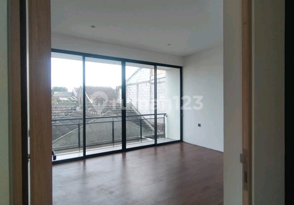 For Sale Minimalist 2-Story House in Sayap Gedebage Near Summarecon Bandung Ref.05186