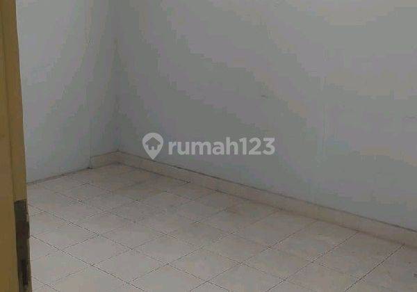 Rumah 2 Lt di Taman Holis Indah Bandung Ref.03893 2