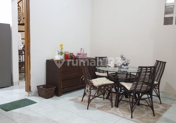 For Sale Majestic House Building Area 225M Strategic Location, in Beautiful Kewaluyaan Ref.05257 For Sale Majestic House Building Area 225M Strategic Location, in Beautiful Kewaluyaan Ref.05257