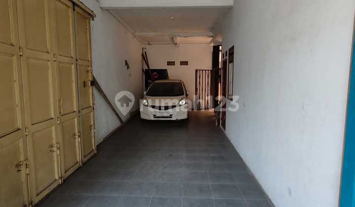 For Rent Shop House + Ready-to-Use House Rajawali Barat for Business and Office Ref.05297