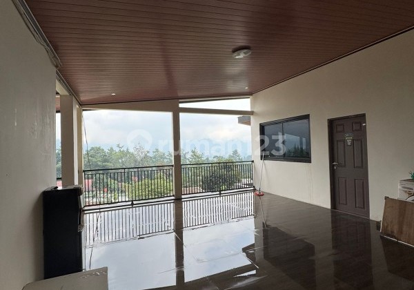 Dijual Rumah Semi Villa 3 Lantai di Lembang - Full Furnish, LT 240 M², 5 Kt, 3 Km SHM Ref.05208 2