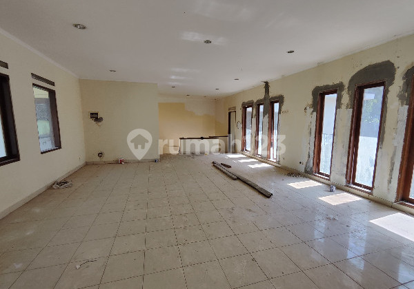 Sandy Ref.04232 Jl. Tengku Angkasa No.9, Kec. Coblong 2