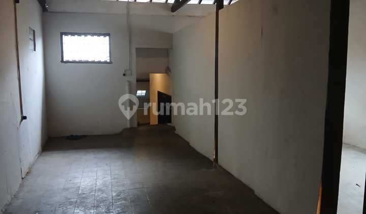 2-Story Ready-to-Use Shop House on Main Road Cibaduyut Raya, Bandung Ref.05430 2