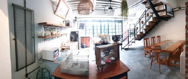 Dijual/Disewakan Rumah 2 Lantai Ex Cafe untuk Tempat Tinggal dan Usaha di Sayap Arcamanik Ref.05182