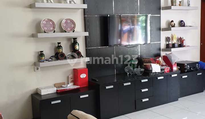 For Sale Mainroad Arcamanik House for Trading, Business, and Enterprise Ref.05261 2